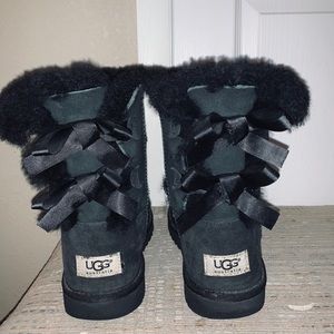 Black UGG Bailey Bow